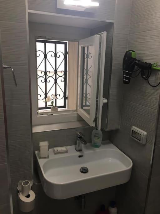 Beautiful Apartment Next To Piazza Di Spagna Roma Exterior foto