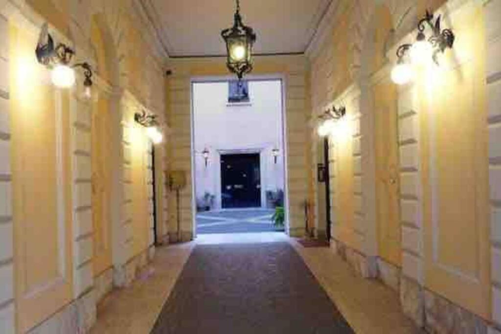 Beautiful Apartment Next To Piazza Di Spagna Roma Exterior foto